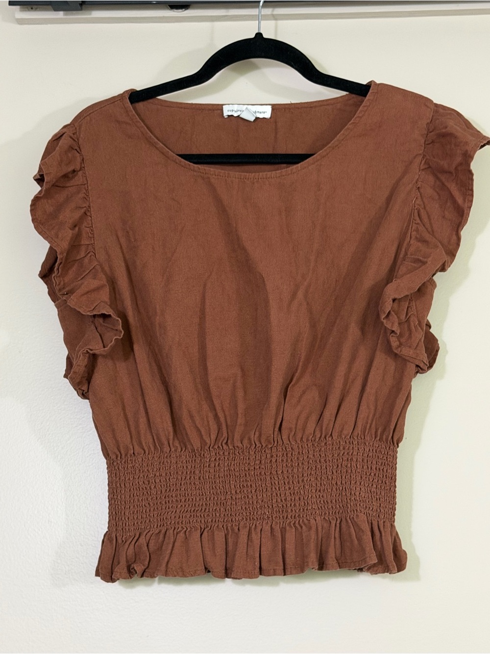 CUPCAKES AND CASHMERE Smocked Waist Ruffle Sleeve Top - sz M